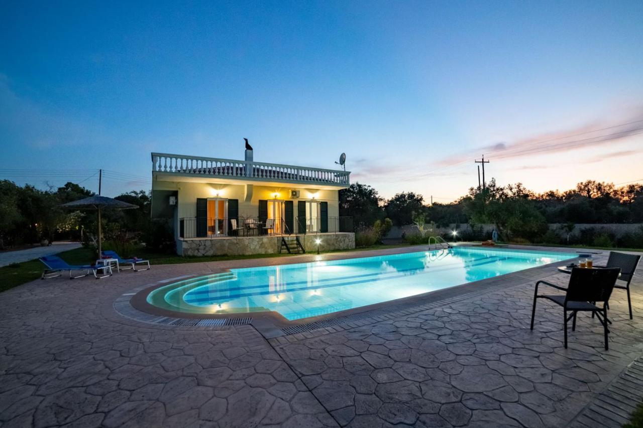 Villa Adonis Halikounas 外观 照片