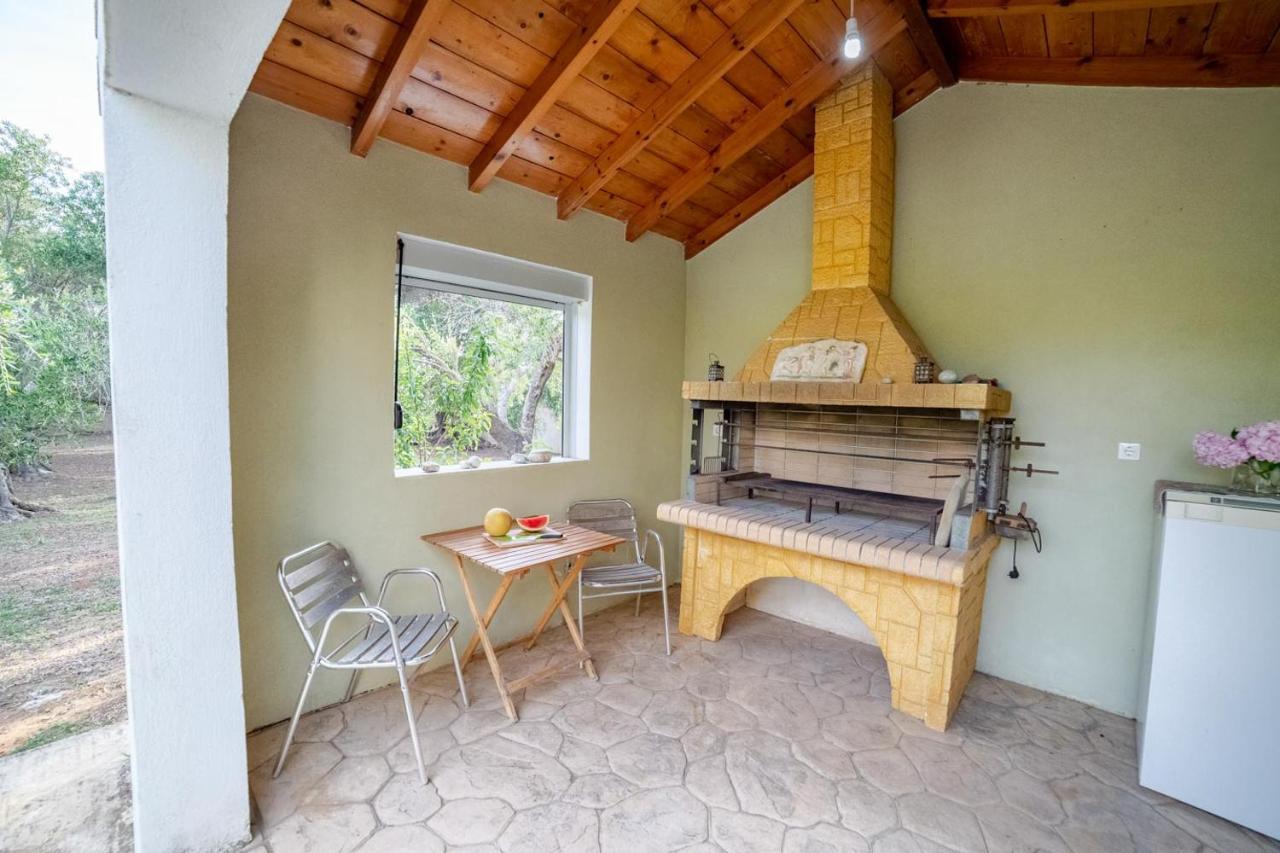 Villa Adonis Halikounas 外观 照片